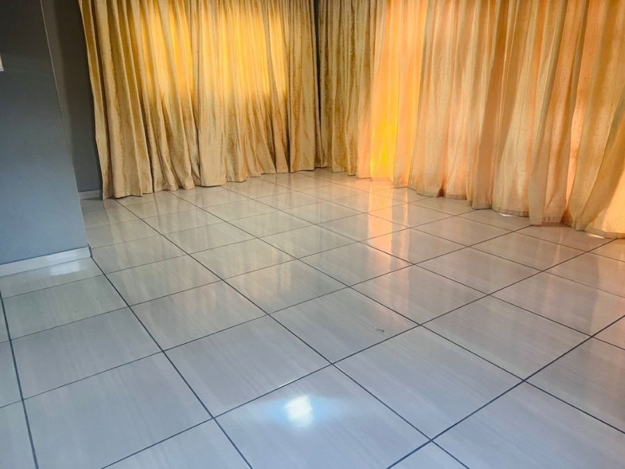 To Let 3 Bedroom Property for Rent in Rustenburg North North West
